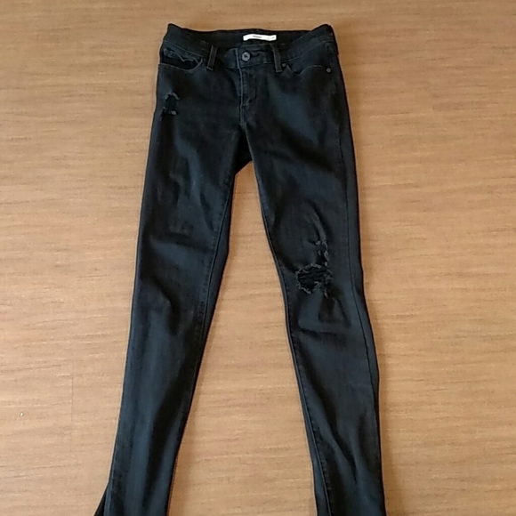 Ripped Black 711 Levi Skinny Jeans - Picture 2 of 4